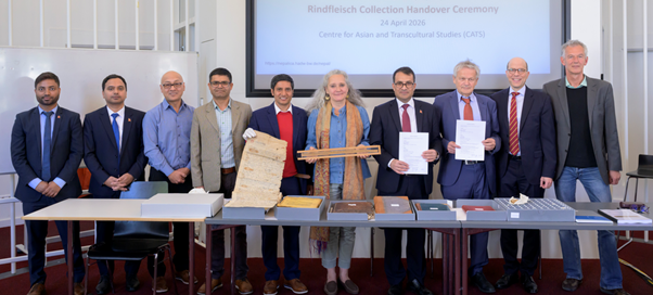 Rindfleisch collection handover, © Philipp Rothe