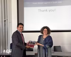Generalkonsul Mohit Yadav und Prof. Ute Hüsken