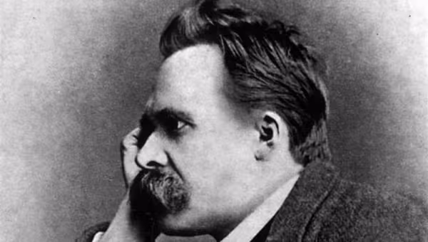  Nietzsche-Kommentar