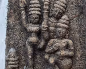 Pārvatī's austerity, relief in the Ekāmranātha temple in Kanchipuram