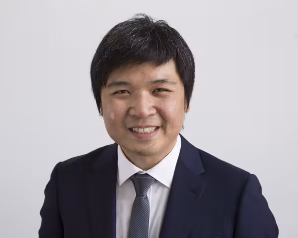 Dr. Kelvin Anggara