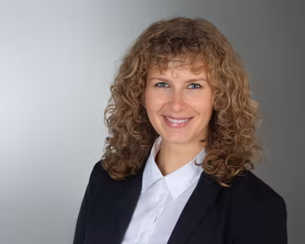 Dr. Natalie Schunck