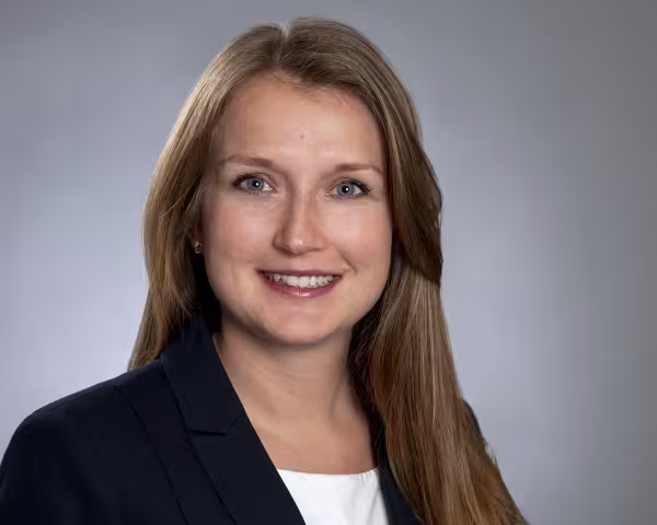 Dr. Lena Sowada