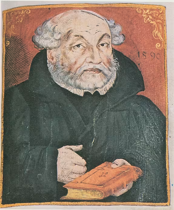 Miniaturporträt von Jakob Andreae (1528-1590), das einen älteren Mann mit Stirnglatze, grauen Haaren und grauem Bart zeigt, der ein Buch in der linken Hand hält. 