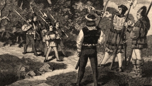 Lithographie von der brennenden Burg Teck, die oben auf einem Berg in Flammen steht. Unten haben sich bewaffnete Bauern versammelt.